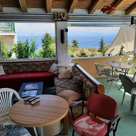 Cheerful In With Balcony Appartement Benitses (Corfu)